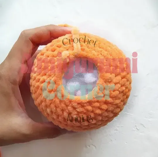 Amigurumi pumpkin crochet pattern with curly tendril — photo 3