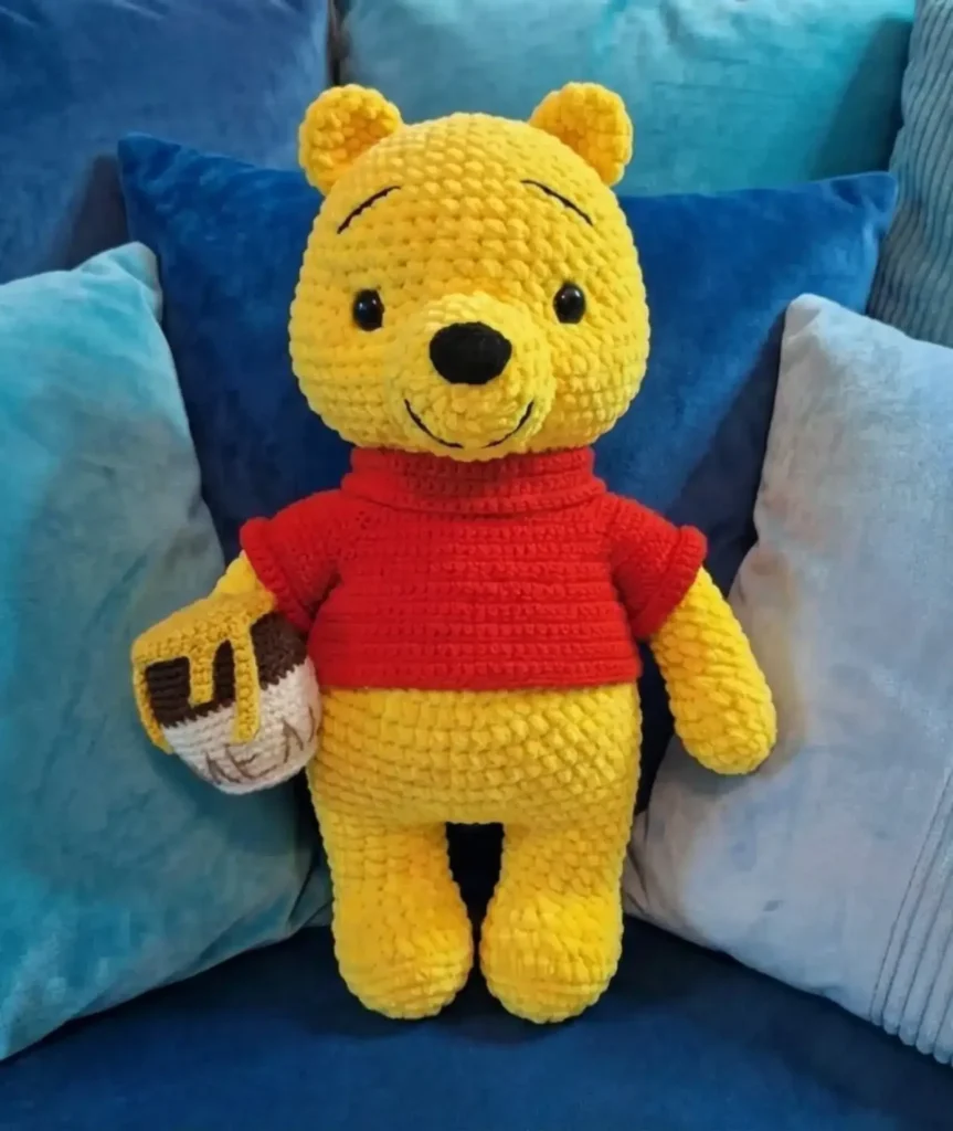 Free Crochet Bear Pattern: Adorable Plush Bear with Honey Pot