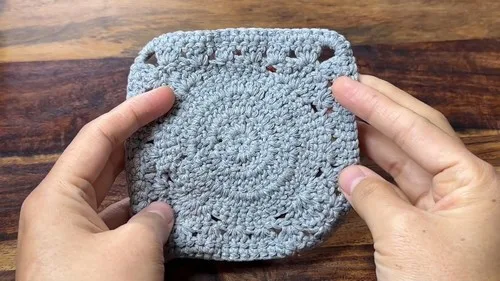 Crochet Lion 3D Granny Square Pattern for Beginners — photo 2