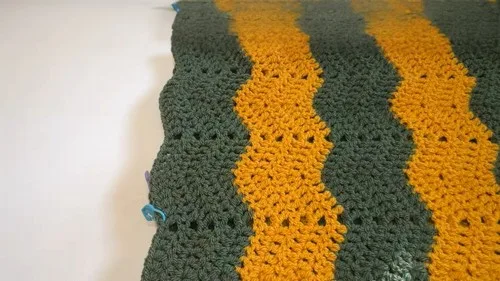 Crochet Ripple Sweater Pattern: Cozy Chevron Pullover — photo 4