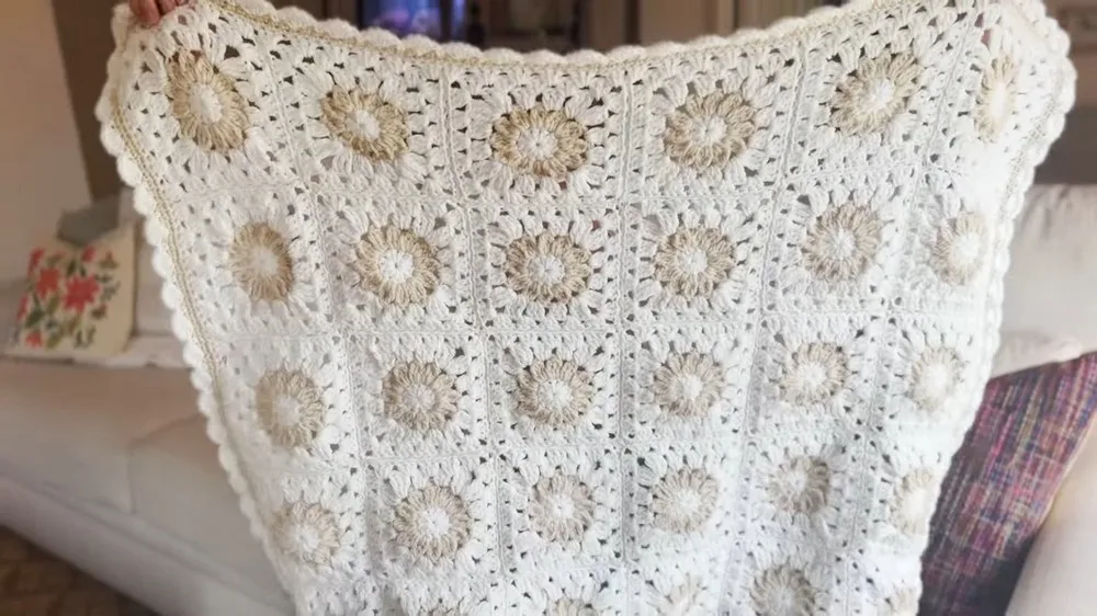 Flower Granny Square Blanket Pattern With Petal Border