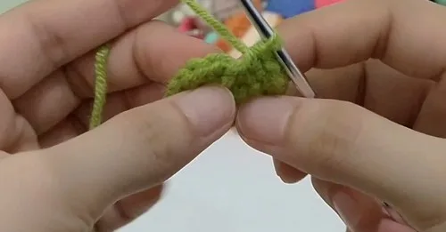 Little Frog Amigurumi Pattern With Bead Eyes — photo 3