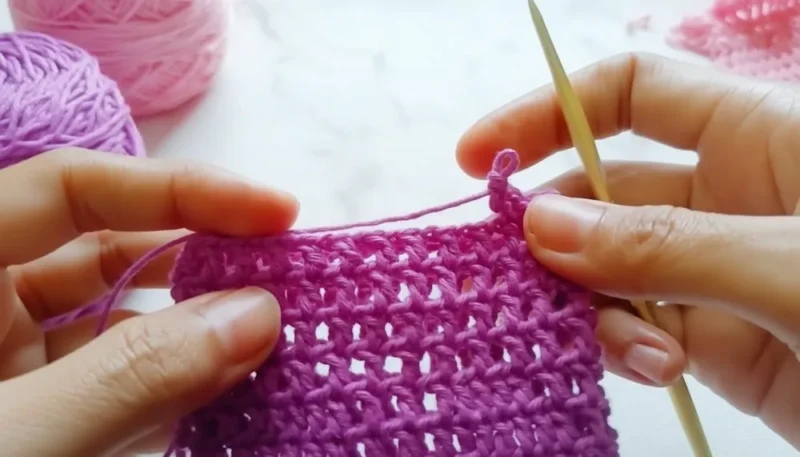 Personalized Crochet Heart Pouch: A Sweet Lace Drawstring Bag Pattern — photo 3