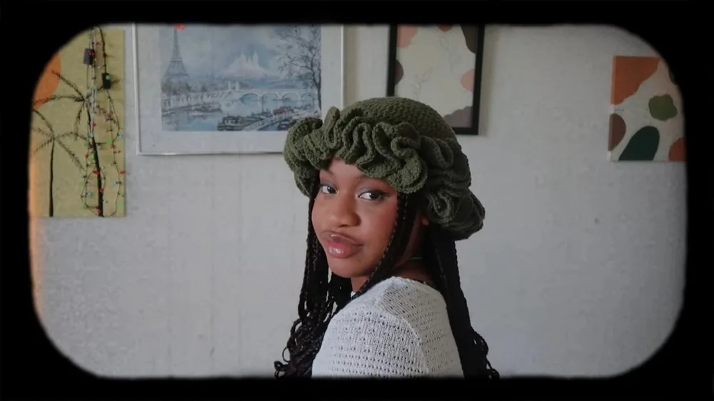 Ruffle hat crochet pattern for cold-weather wear