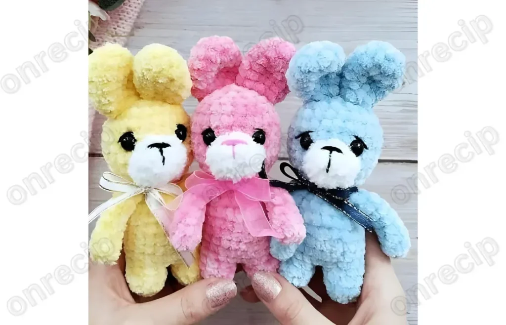 Velvet yarn bunny amigurumi pattern with shaped legs