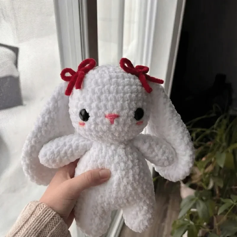 Chunky yarn baby bunny amigurumi with two-hook ears — photo 2