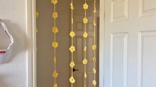 Five-petal crochet flower curtain for beginners — photo 3