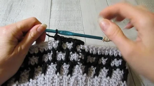 Half Double Crochet Slip Stitch Ear Warmer Pattern — photo 2