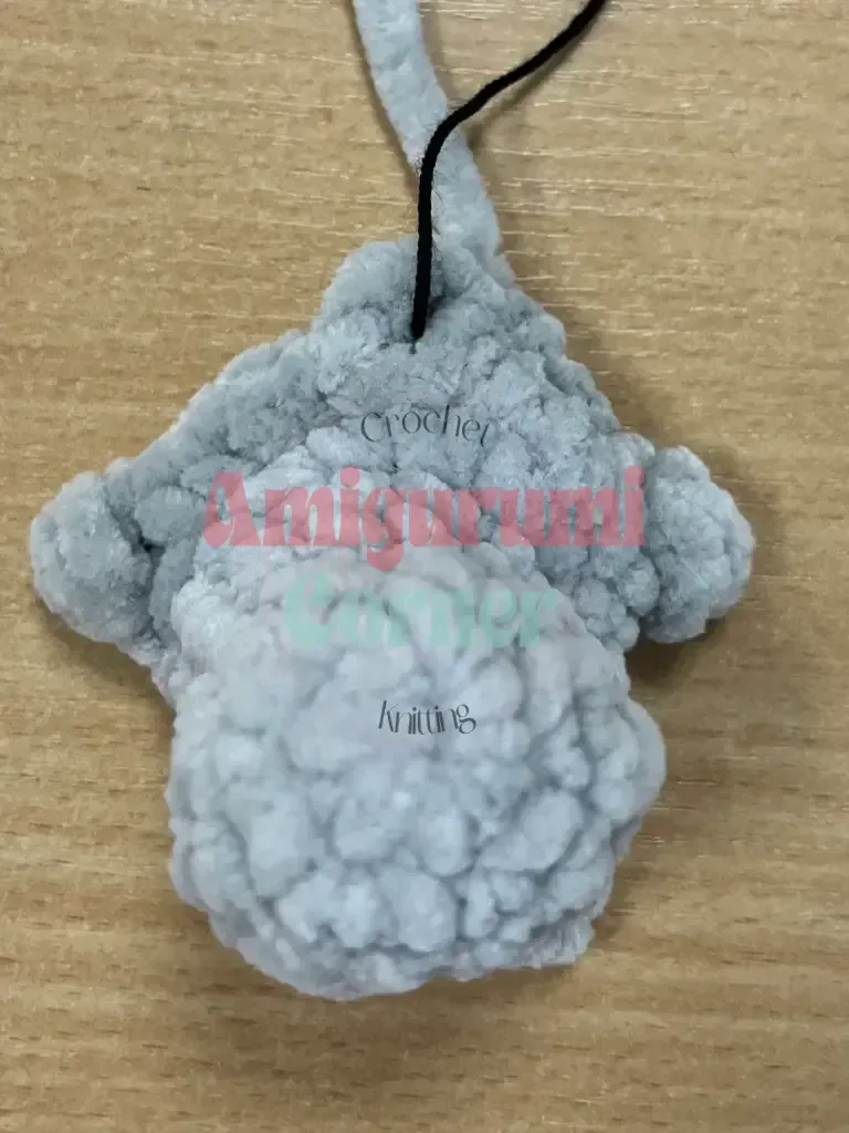 Mini amigurumi bunny pattern for a 5cm pocket pal — photo 3