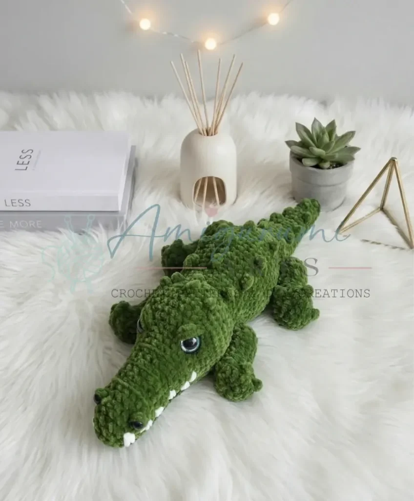 One-piece crocodile amigurumi pattern with bobble claws