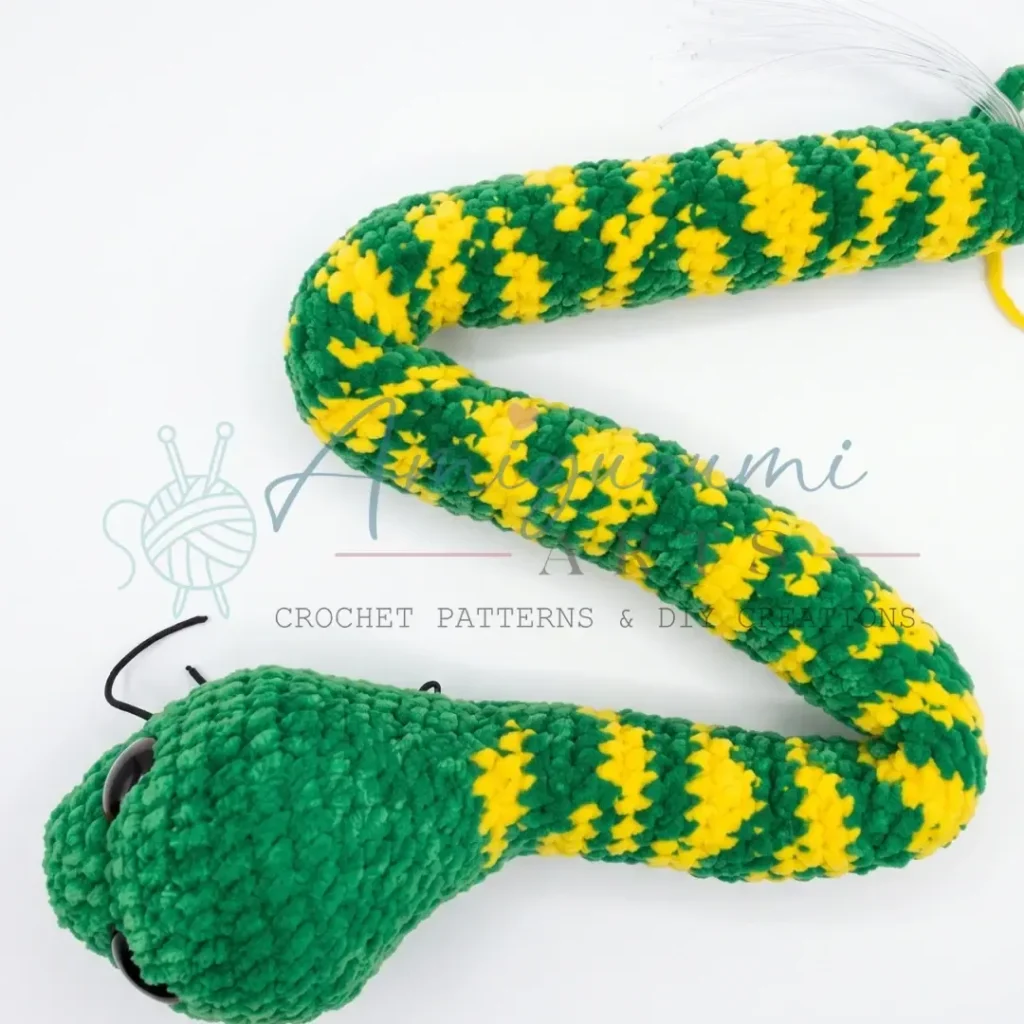 Poseable 80 cm Snake Amigurumi With Wire Armature